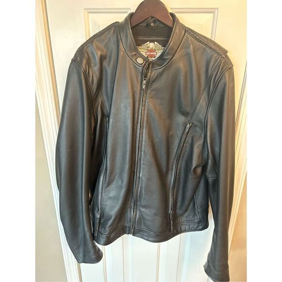 Harley Davidson women’s black leather jacket size xl 100% leather